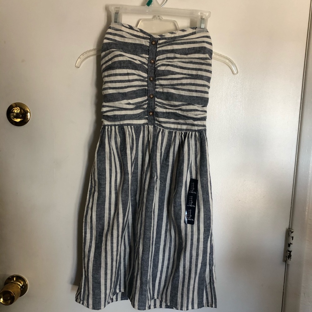 NWT GAP strapless striped dress